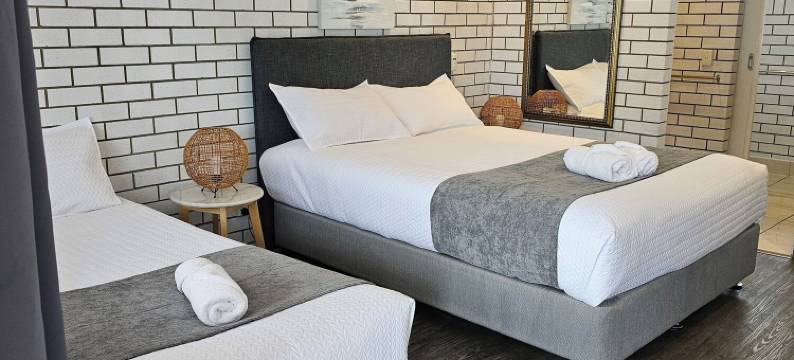 太平洋乐园汽车旅馆(Pacific Paradise Airport Motel)图片