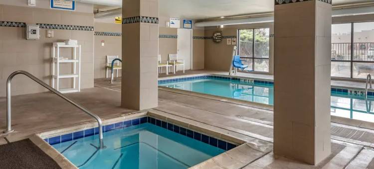 舒适套房酒店(Comfort Inn & Suites)图片