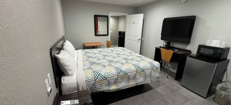佛罗里达州恩格尔伍德 6 号汽车旅馆(Motel 6 Englewood, FL)图片