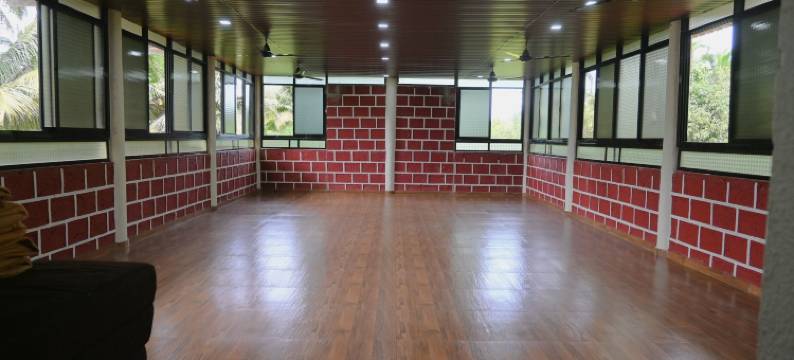 珊瑚海滩度假村(Coral Beach Resort)图片