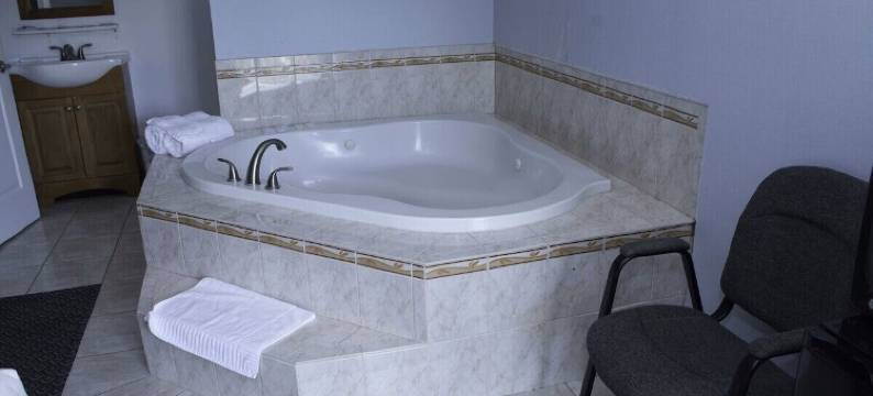 At 9弗里霍尔德I-195汽车旅馆(At 9 Motel Near Freehold I-195)图片