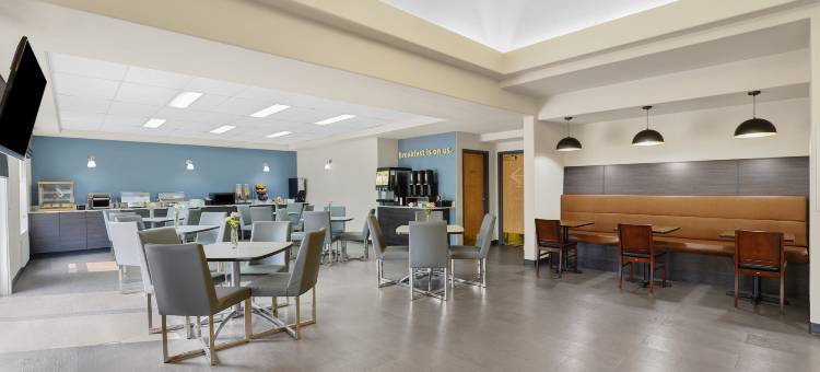 红鹿市温德姆戴斯酒店(PRAIRIE CREST RED DEER by IHG)图片