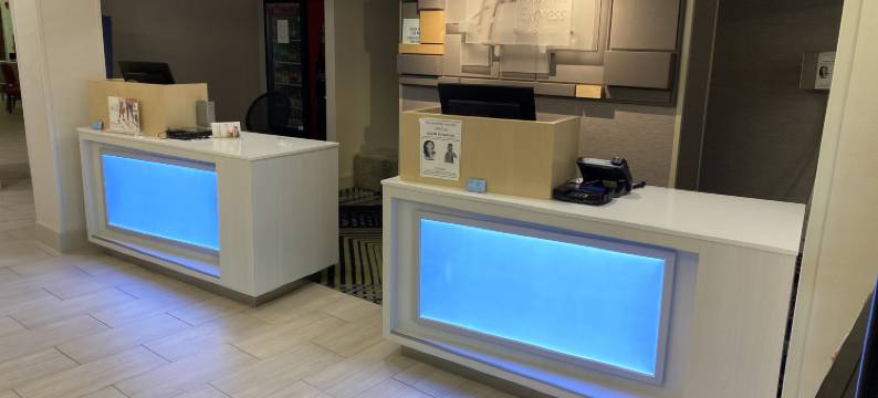 智选假日套房酒店切萨皮克(Holiday Inn Express & Suites CHESAPEAKE by IHG)图片