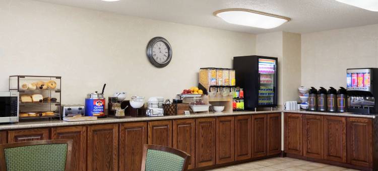 拉蒂森比马克水上公园乡村酒店套房(Country Inn & Suites by Radisson Bismarck Waterpark)图片