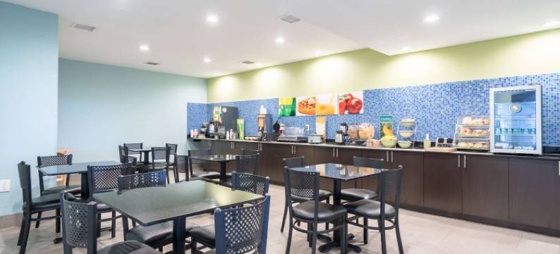 品质套房酒店(Quality Inn & Suites Alma I-40)图片