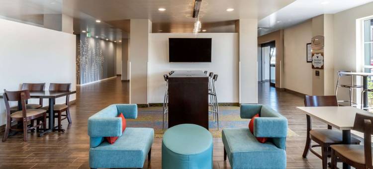 丹佛国际机场舒眠套房酒店(Sleep Inn & Suites Denver International Airport)图片