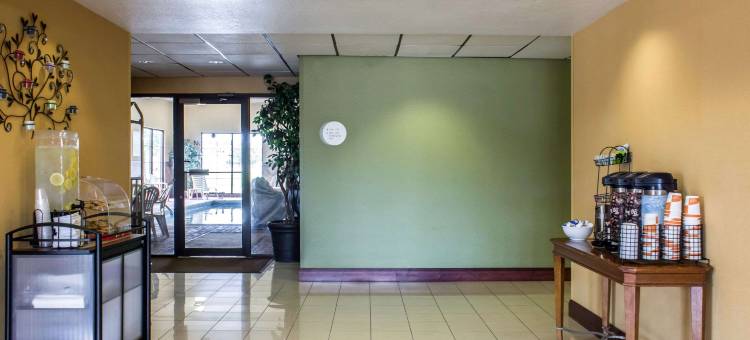 安克尼-德梅因伊克诺小屋旅馆(Econo Lodge Ankeny - des Moines)图片