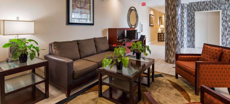 克利夫兰机场贝斯特韦斯特套房酒店(Best Western Airport Inn  Suites Cleveland)图片