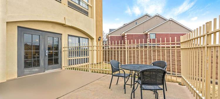 俄克拉何马城育空拉昆塔温德姆套房酒店(La Quinta Inn & Suites by Wyndham Oklahoma City -Yukon)图片