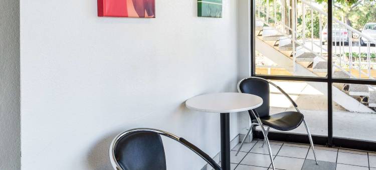 北查尔斯顿旅馆(North Charleston Lodge)图片