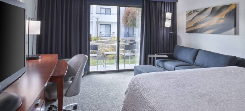 底特律特洛伊万豪万怡酒店(Courtyard Detroit Troy)图片