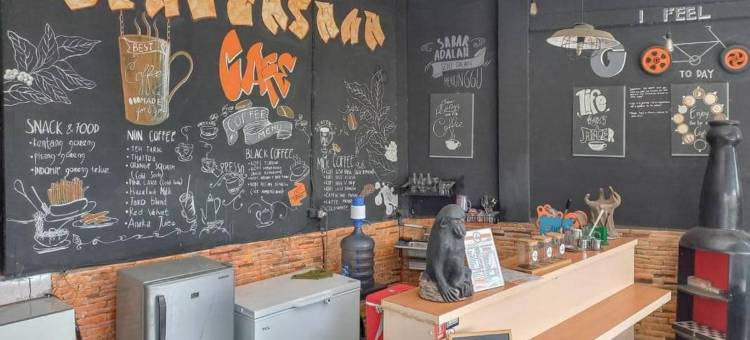 民宿辛加萨纳米特拉红门(Homestay Singgasana Mitra RedDoorz)图片