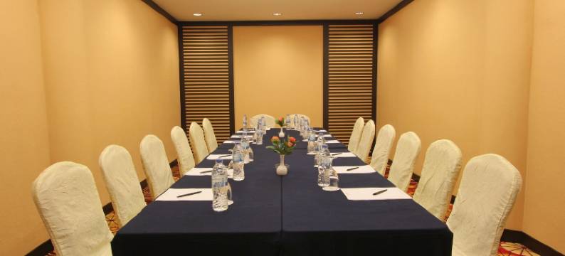 和谐套房酒店(Harmoni Suites Hotel)图片