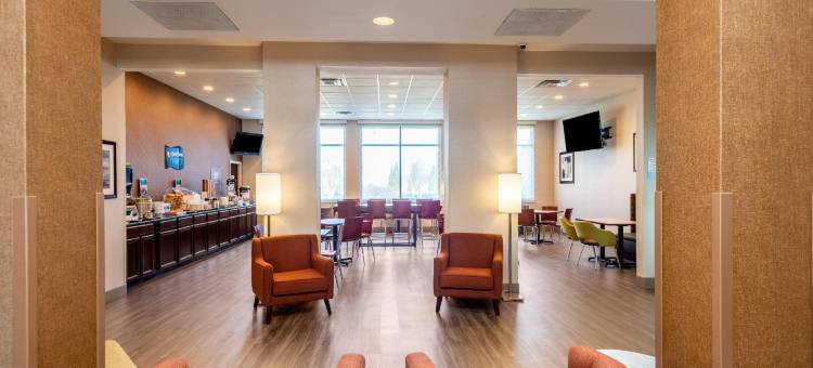 哈利森凯隆波因特酒店(Clarion Pointe Harrisonburg)图片