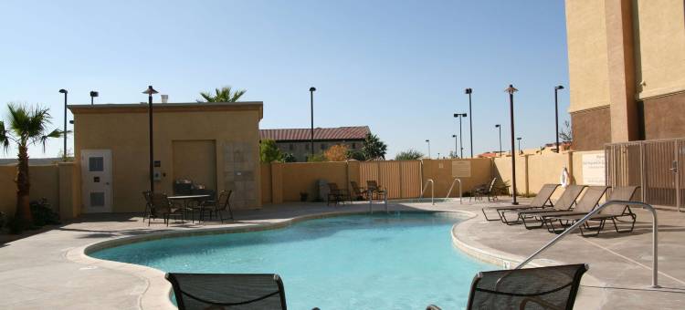 巴斯托欢朋套房酒店(Hampton Inn & Suites Barstow)图片