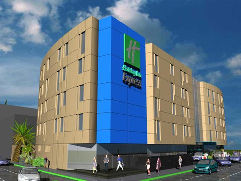 墨西哥机场智选假日酒店