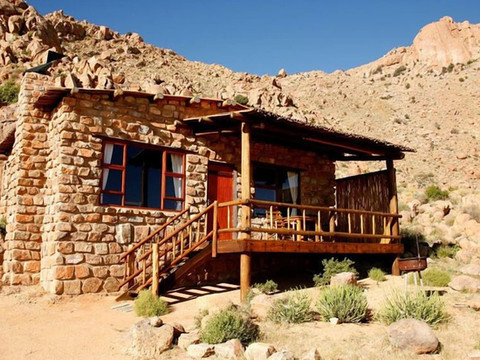 克莱茵奥斯维斯塔尖山小屋