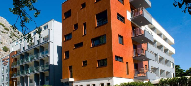 奥米斯广场酒店(Hotel Plaža)图片