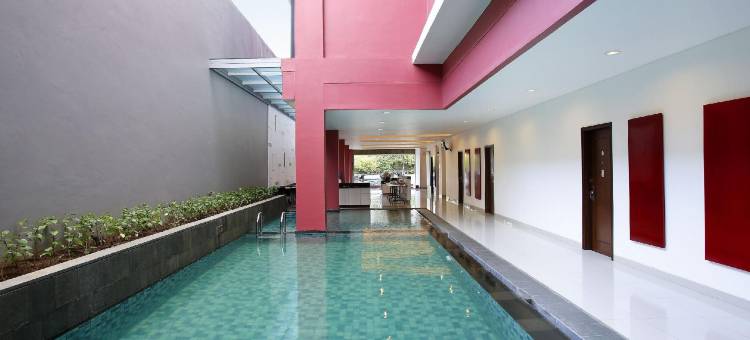 德威斯里艾玛利斯酒店(Amaris Hotel Dewi Sri)图片