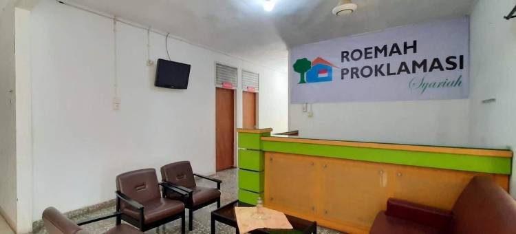罗马宣言伊斯兰教酒店 红门(Roemah Proklamasi Syariah Mitra RedDoorz)图片