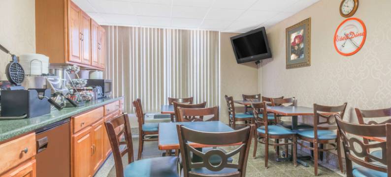 吉列豪生酒店(Howard Johnson by Wyndham Gillette)图片