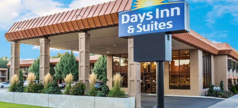 洛根戴斯套房酒店(Days Inn & Suites by Wyndham Logan)图片