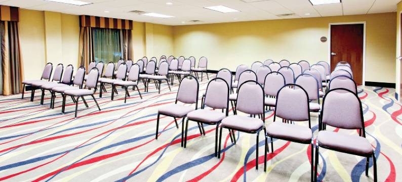 华纳罗宾斯-罗宾斯空军基地拉昆塔温德姆套房酒店(La Quinta Inn & Suites by Wyndham Warner Robins - Robins AFB)图片