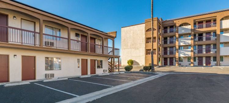 丘拉维斯塔/圣地牙哥温德姆戴斯酒店(Days Inn by Wyndham Chula Vista/San Diego)图片