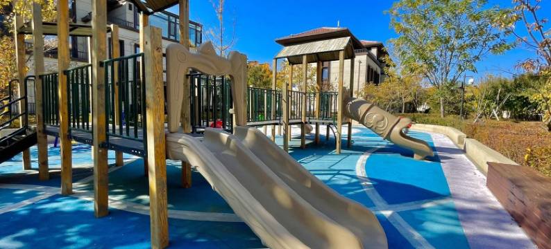 北戴河逸海公馆三层联排别墅六室近阿那亚(锦绣二路1号分店)图片