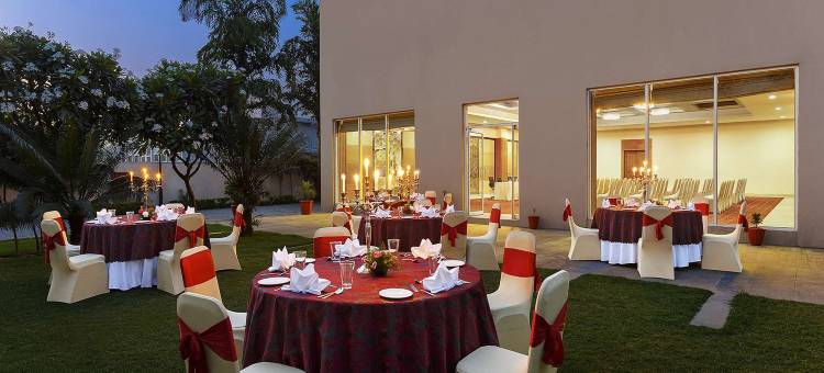 鲁尔基霍姆特尔酒店(Hometel Roorkee)图片