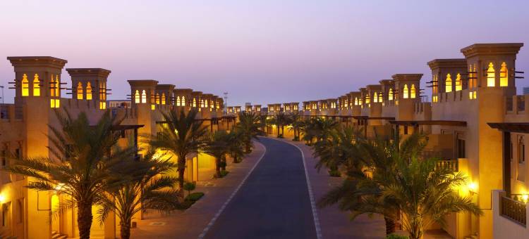 哈姆拉村酒店(Al Hamra Village Hotel)图片