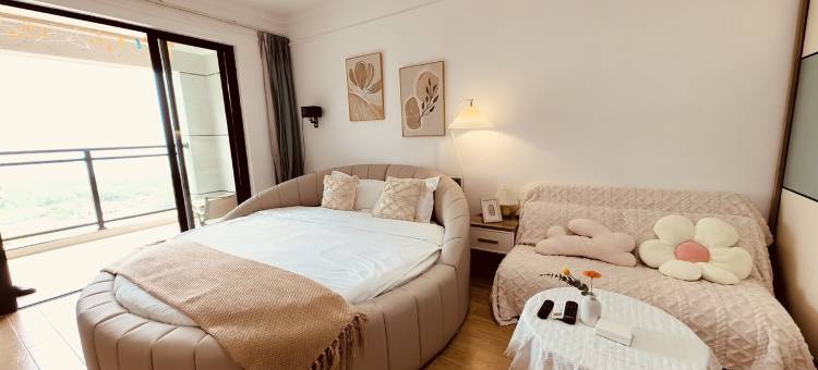 坐望山海民宿(侨港海滩店)图片