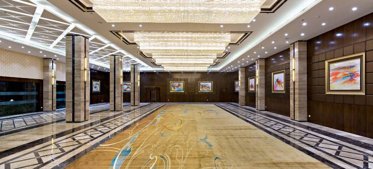 藏红花冠酒店(Hotel Saffron Crest)图片