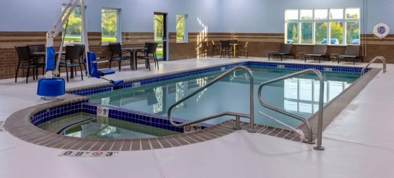 智选假日套房酒店葡萄园(Holiday Inn Express & Suites VINELAND MILLVILLE by IHG)图片