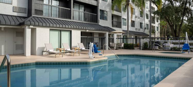 东奥兰多/UCF区万怡酒店(Courtyard Orlando East/UCF Area)图片