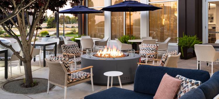 伯灵格姆旧金山机场万怡酒店(Courtyard San Francisco Airport Burlingame)图片