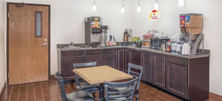 马歇尔温德姆速8酒店(Super 8 by Wyndham Marshall)图片