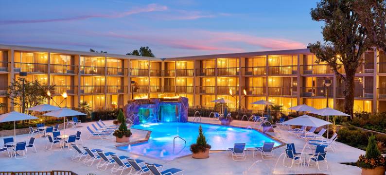 小石城中城福朋喜来登酒店(Four Points by Sheraton Little Rock Midtown)图片