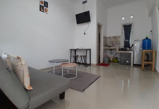 Keyndra House II Hotel Overview