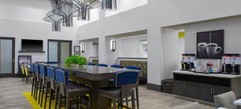 希尔顿欢朋酒店及套房-欧文橙县机场(Hampton Inn & Suites Irvine/Orange County Airport)图片