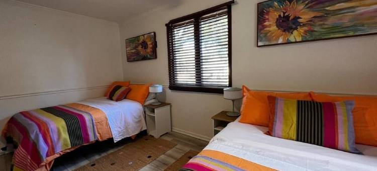 FREE LIMO Private pool, Jacuzzi 9 acres compound Sleeps 5 rooms 4 bath 26图片