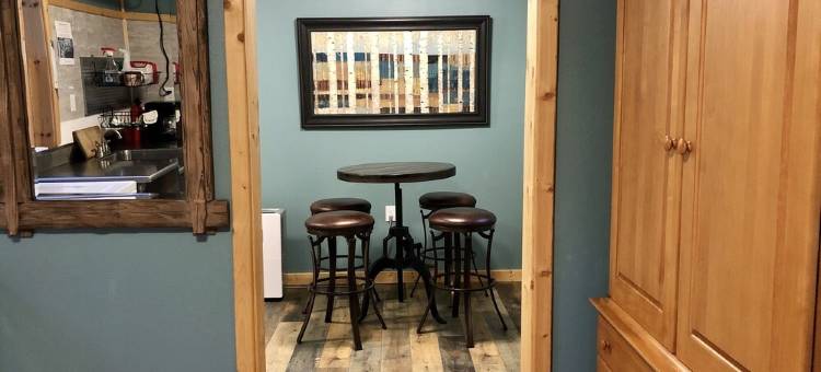 Lake of the Woods Cabin & Shed with Marina Slip and Golf Cart图片