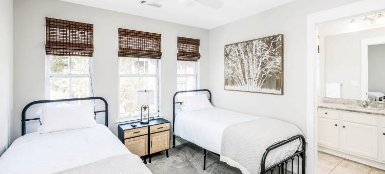 Boho | Walking Downtown | Porch | Office/Monitor图片