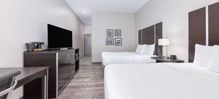 泰勒大学区拉昆塔温德姆套房酒店(La Quinta Inn & Suites by Wyndham Tyler - University Area)图片