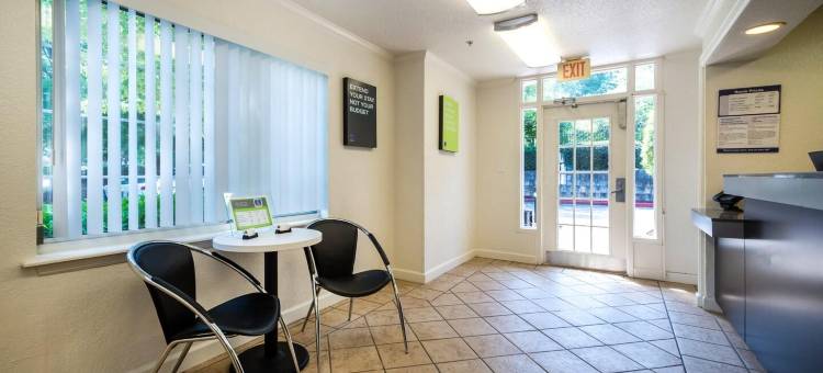 莫泰尔6德卢斯，GA- 亚特兰大- 格温内特地方(Motel 6 Duluth, GA - Atlanta - Gwinnett Place)图片
