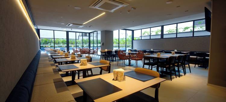 由菲尼克斯酒店经营的黄金塔快捷酒店，联合国大道(Golden Tower Express Nações Unidas by Fênix Hotéis)图片