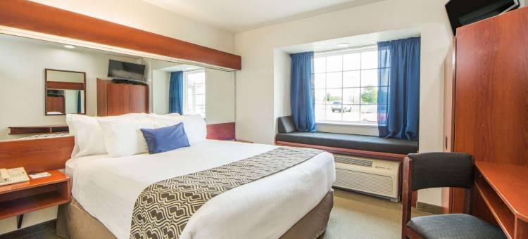 迈阿密麦客达套房酒店(Microtel Inn & Suites by Wyndham Miami)图片