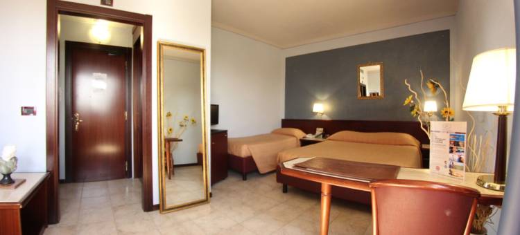 论坛酒店(Hotel Forum)图片