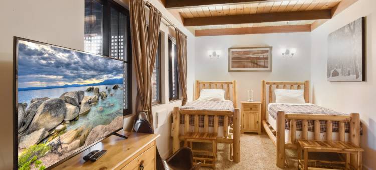Idyllic Incline Village Close to Lake Tahoe图片