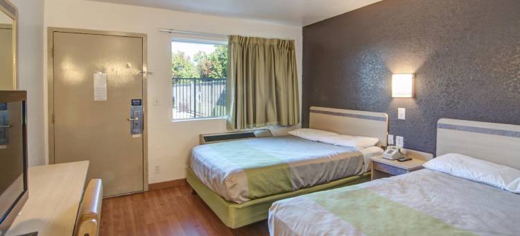 德克萨斯大草原城 6 号开放式客房酒店(Studio 6 Grand Prairie, TX)图片